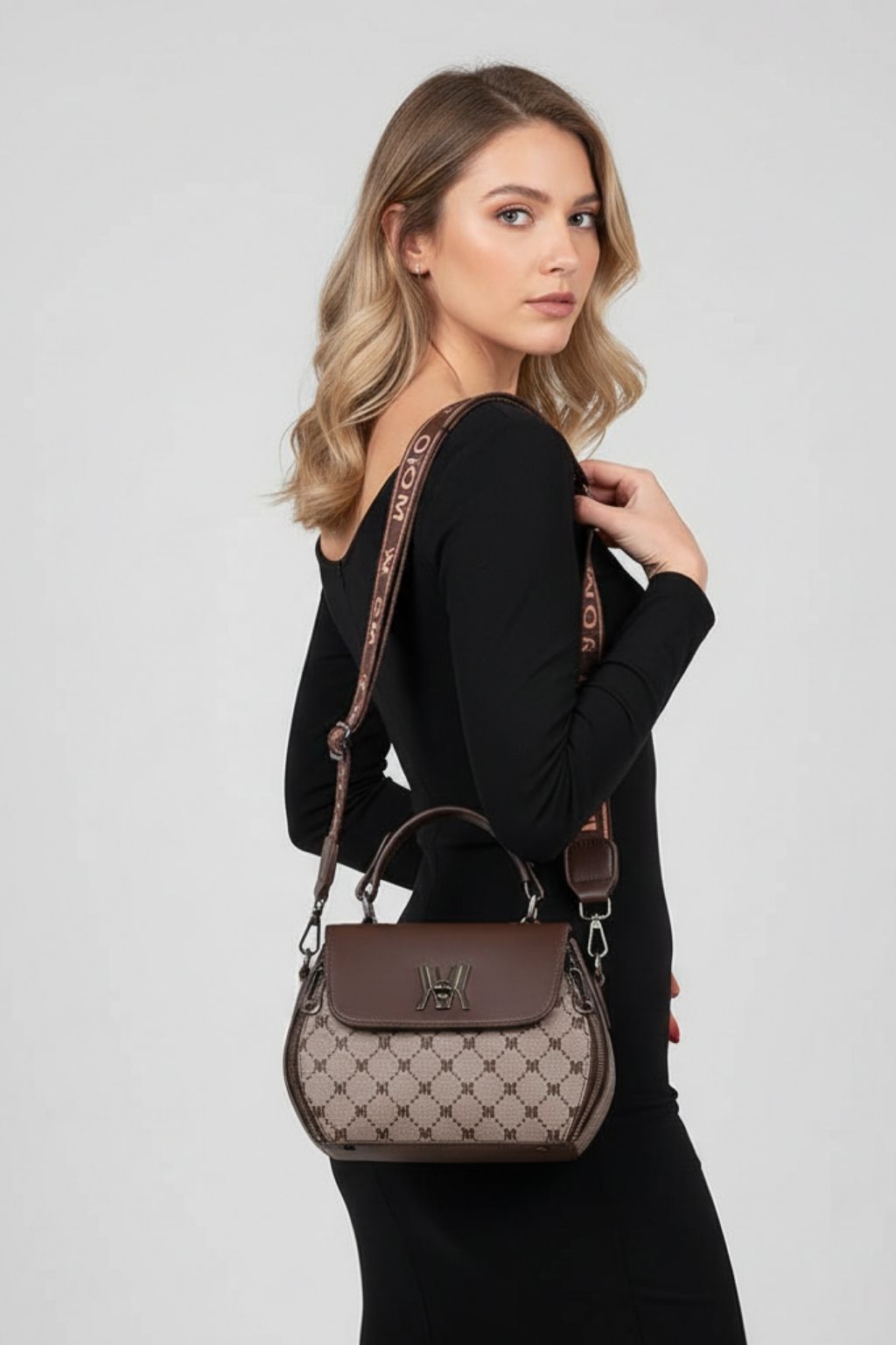 BOLSAS, MOCHILAS & CARTEIRAS