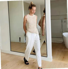 Regata Feminina De Crochê Isadora - CoradonRegata Feminina De Crochê Isadora - Coradon