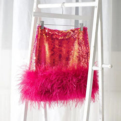 Saia Paetê Brilhante com Plumas Glamourosa