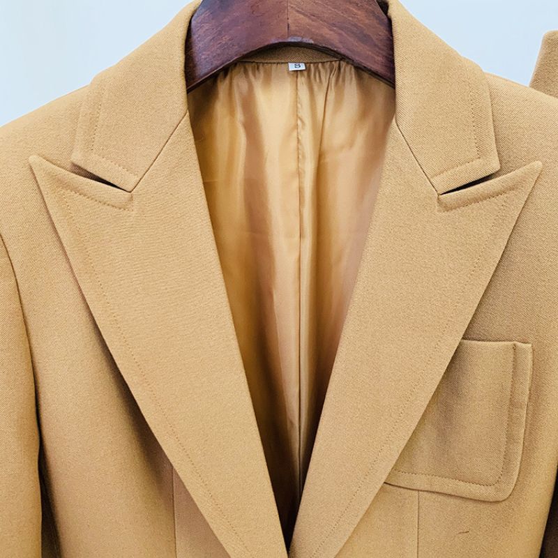 Terninho-Feminino-Social-Bege-Carlane_Gola-Detalhes