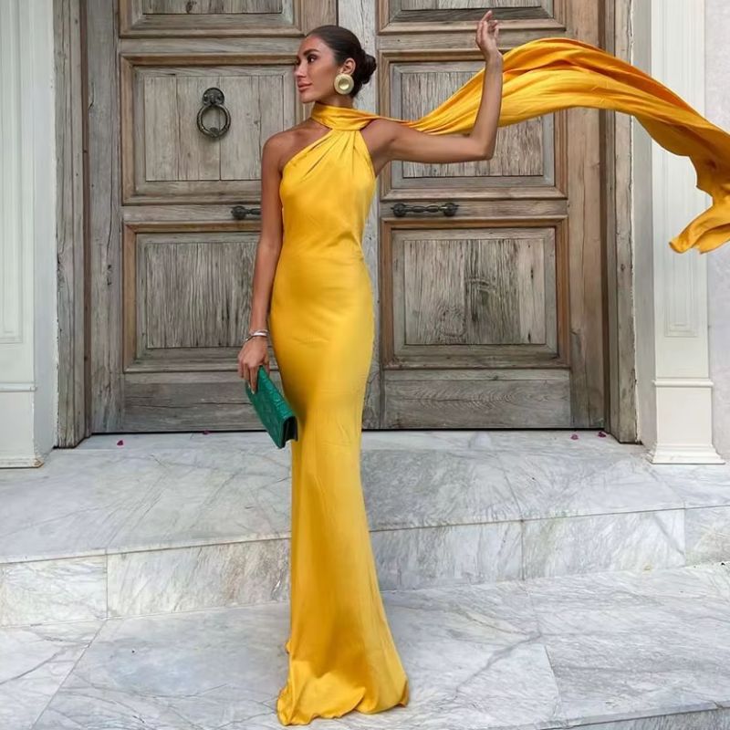 Vestido-Longo-de-Festa-Halter-Enrolado_amarelo