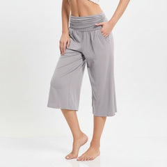 Calça Pantacourt Cinza Disfarça Pochete