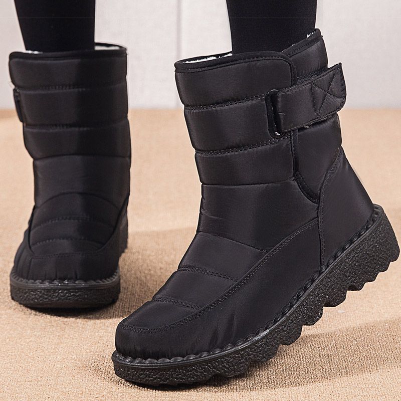 Bota Feminina Peluciada Impermeável Flaviane