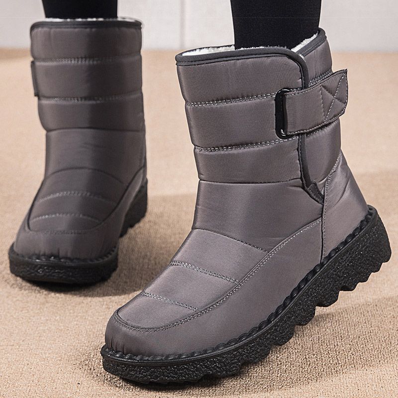 Bota Feminina Peluciada Impermeável Flaviane