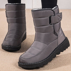 Bota Feminina Peluciada Impermeável Flaviane
