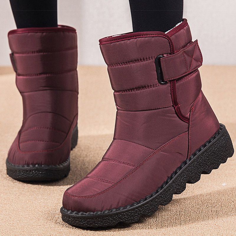 Bota Feminina Peluciada Impermeável Flaviane