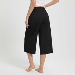 Calça Pantacourt Preta Disfarça Pochete