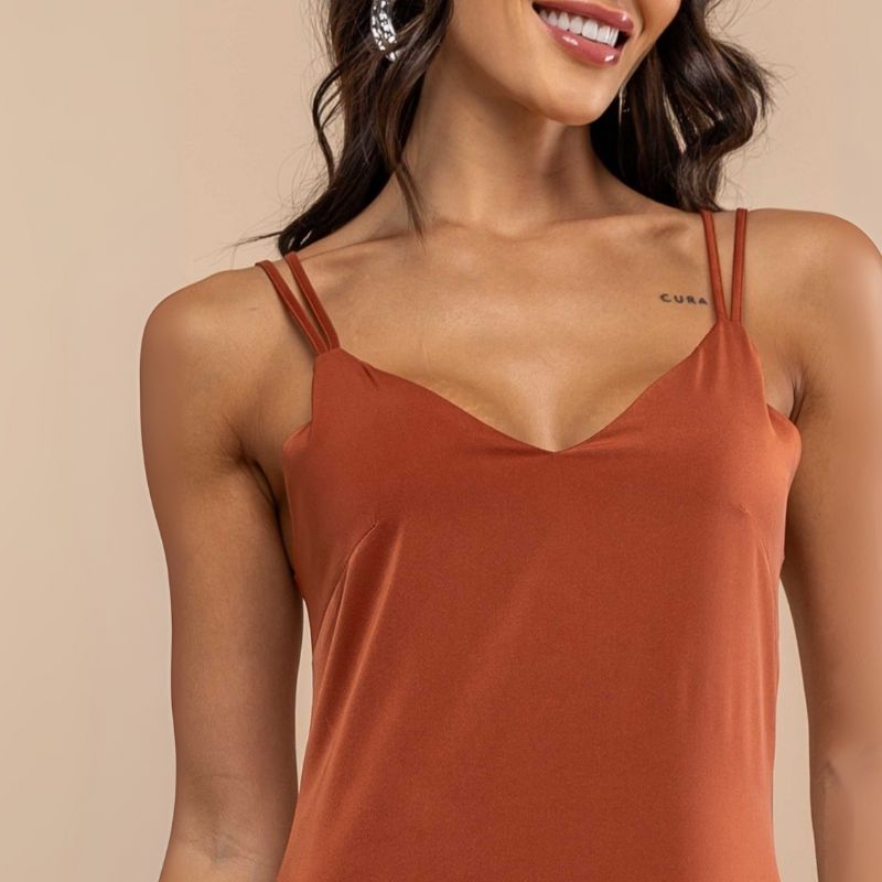 Vestido Midi Elegante Terracota Fabi